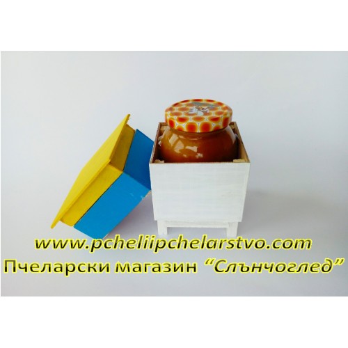 Кошер декоративен с бурканче мед